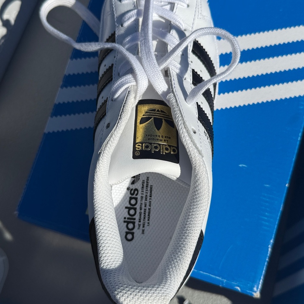 Adidas Superstar White with Black Stripes - Picture 4 of 6